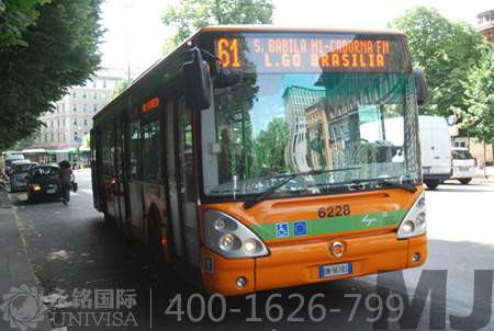 欧洲试行无人驾驶公交车 希腊拔头筹高清图片