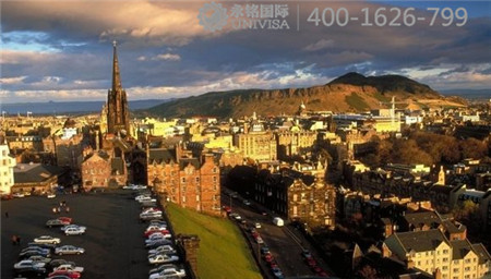 爱尔兰gdp_世界经济缓步复苏 这个国家GDP竟猛增26(3)